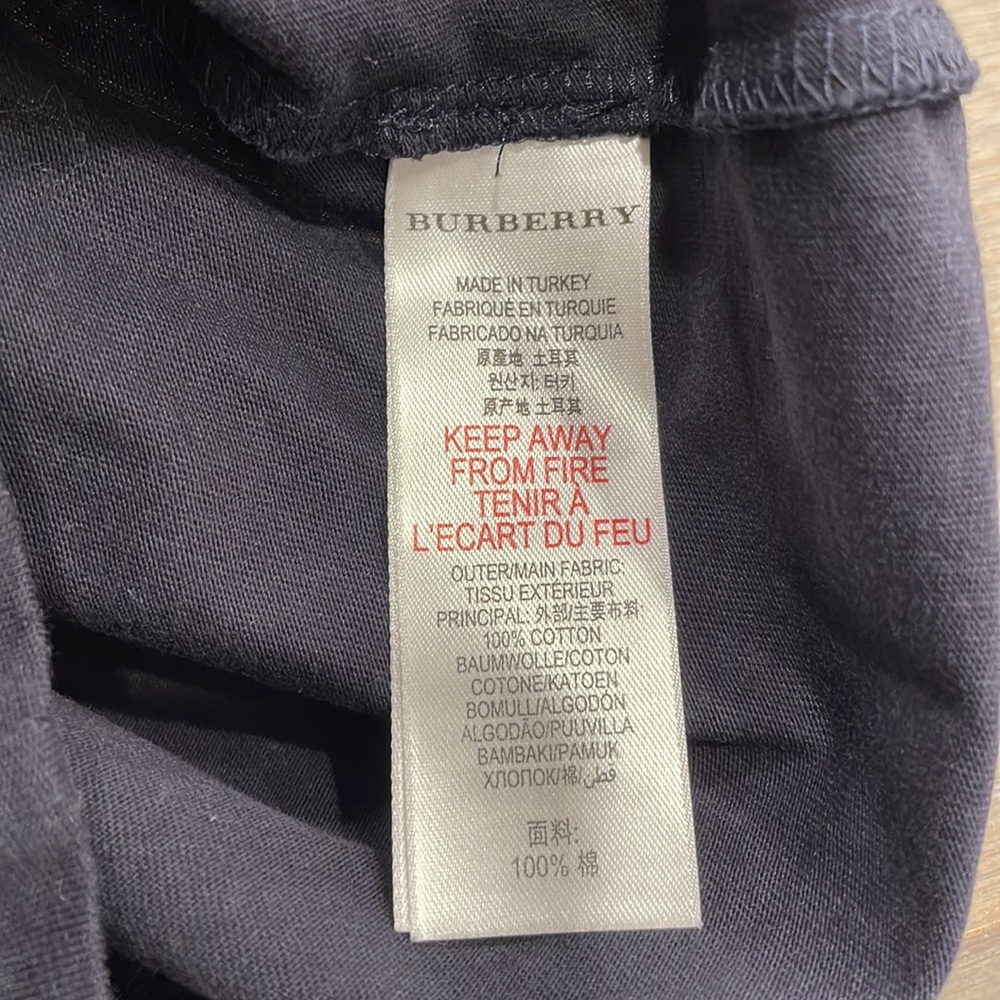 Burberry - Picture 4 of 4